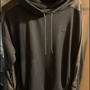 NWOT Women’s Under Armour hoodie XL